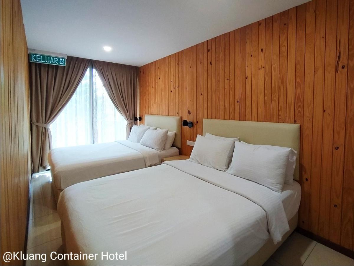Kluang Container Swimming Pool Hotel Dış mekan fotoğraf