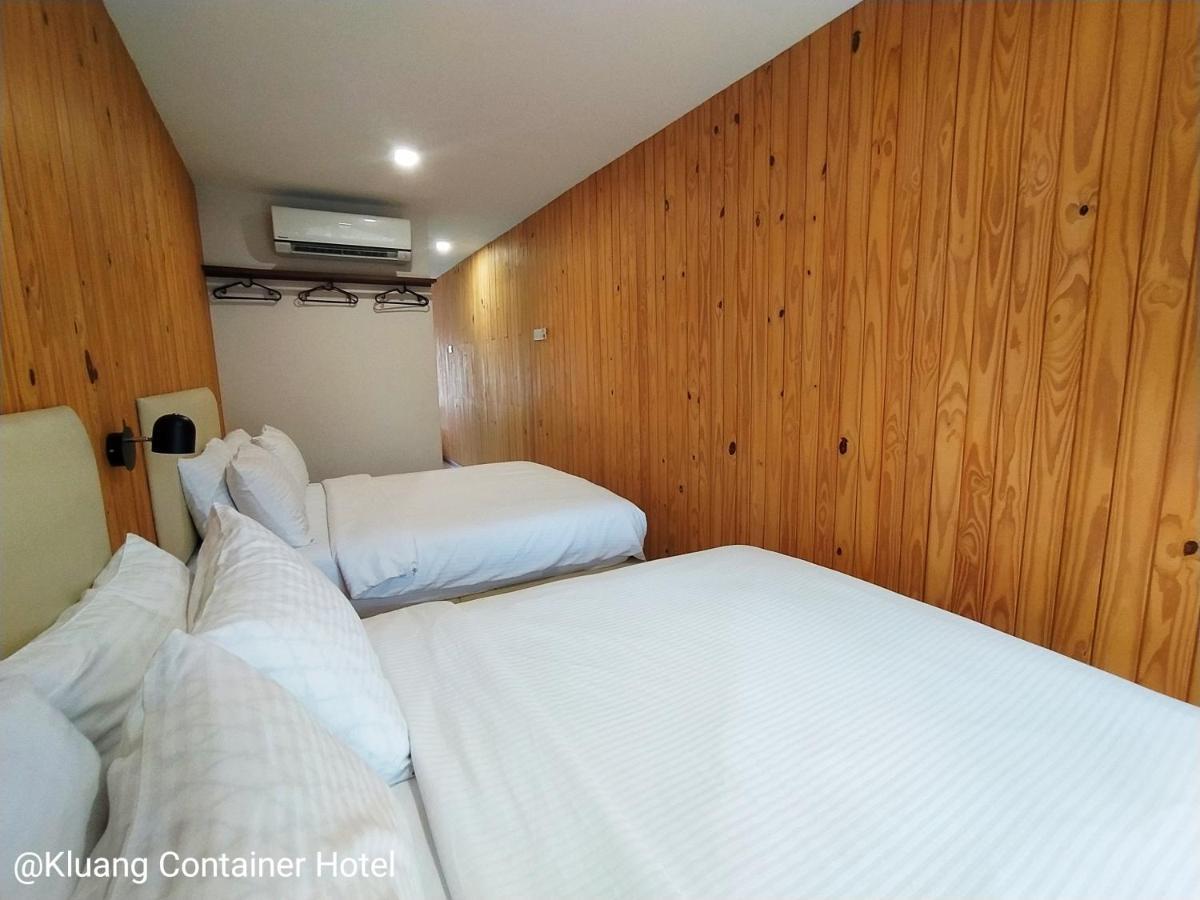 Kluang Container Swimming Pool Hotel Dış mekan fotoğraf